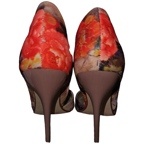 Steve Madden Valko Floral Printed Skinny Pointed Toe Heels - Picture 3 of 5